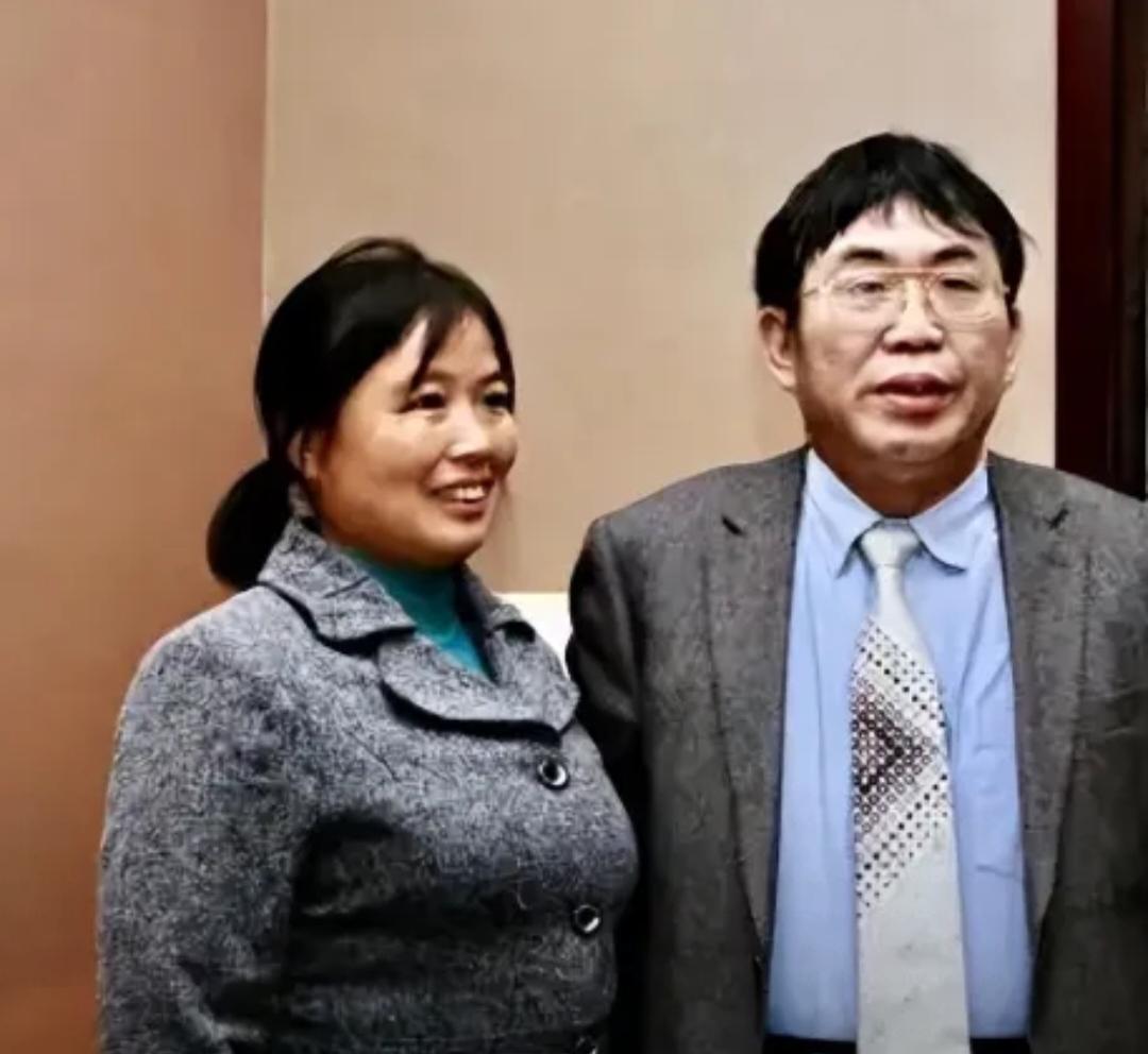 没想到在聂卫平的灵堂上最引人注目的不是他的家人而是一个从安徽赶来的女人，哭到