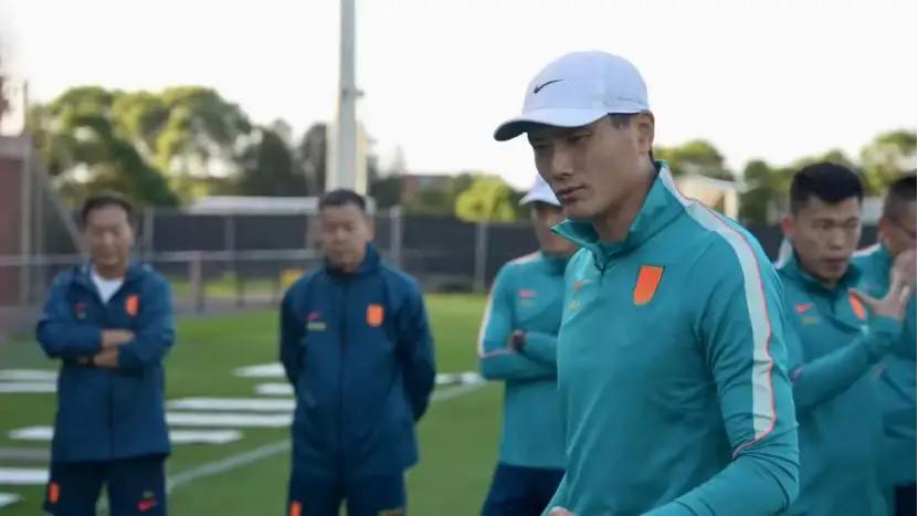 邵佳一希望全力争取拿下国足首秀，中国对库拉索这场比赛是国际A级热身赛，双方历史以