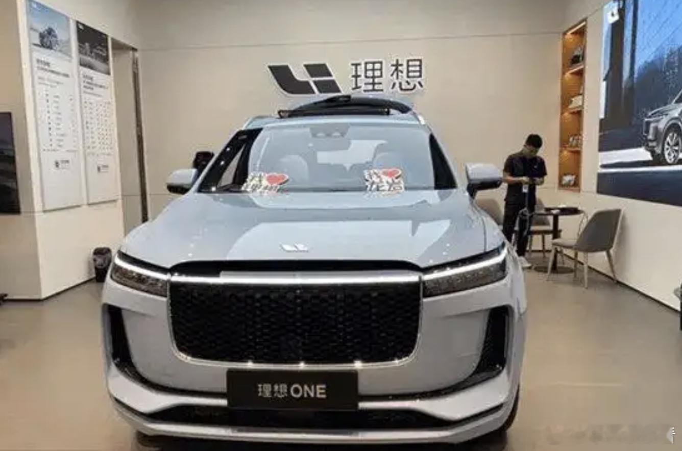 理想汽车调整组织架构，马东辉负责智能汽车群组6月27日，据媒体报道，理想汽