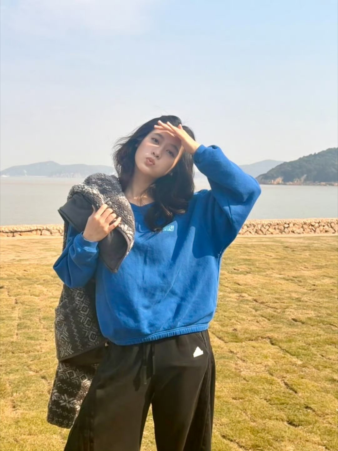 又快一年过去了张雪迎咱们还是照样互相陪伴越爱越深越陪伴越久远