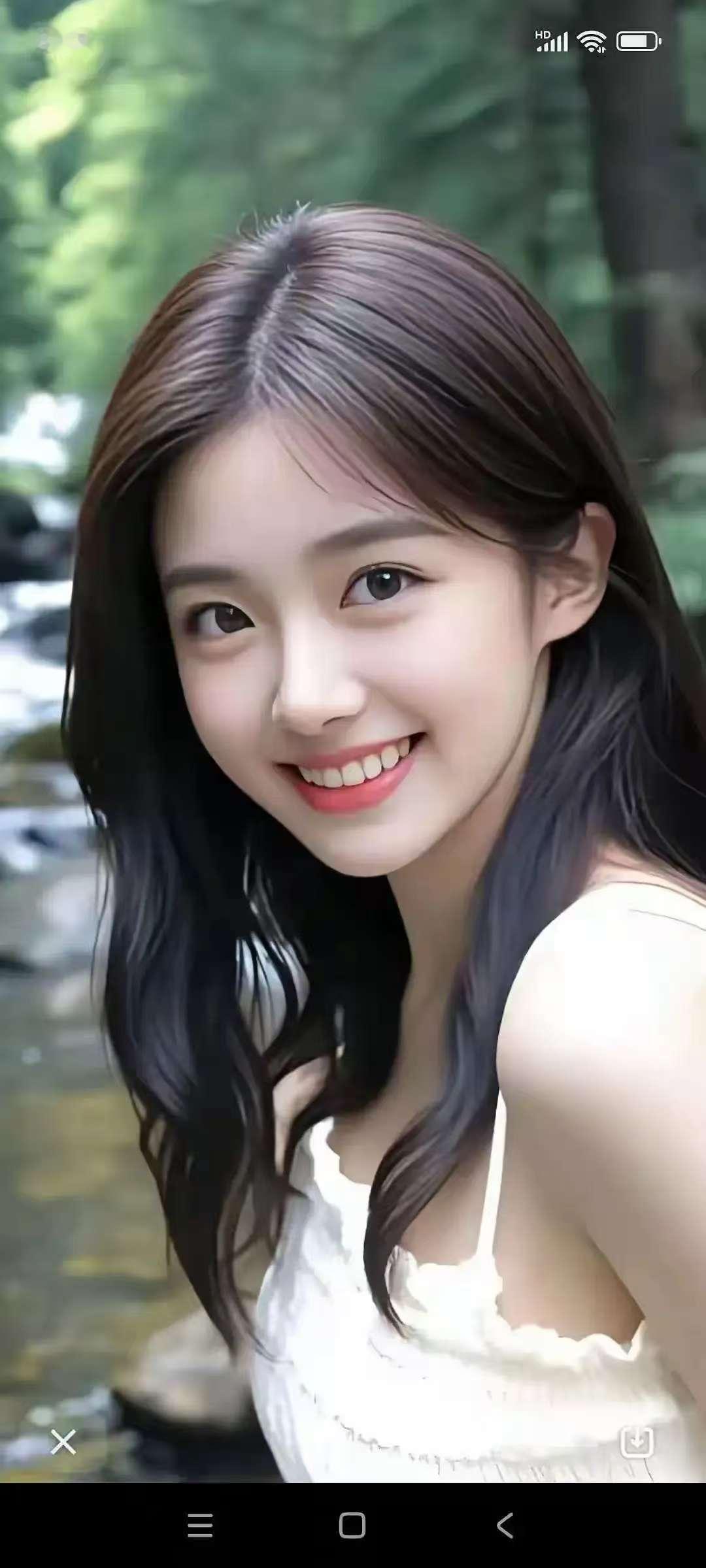 在森林里微笑的少女，阳光洒满她的脸庞。🌳🌞😊