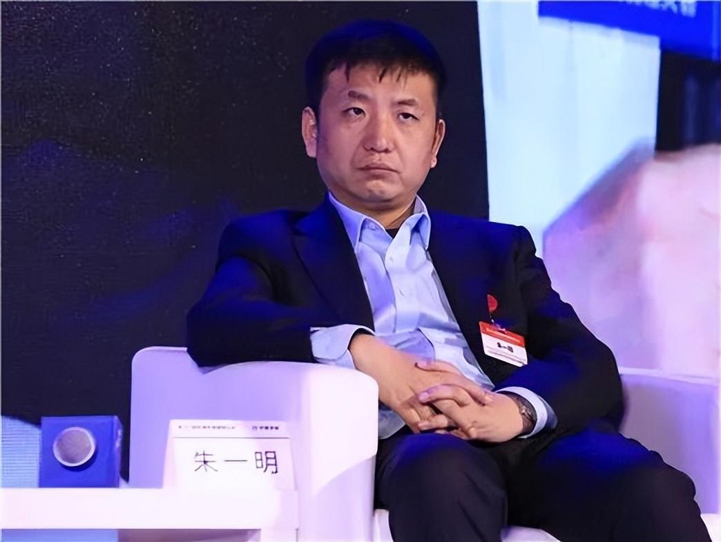 长鑫科技这下赚翻了。干干净净。彻彻底底。两千倍利润直接砸桌上。一夜成了千亿巨头。
