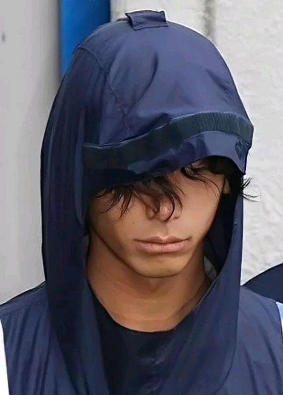 【首发】2009年，日本一男子，奸杀了一名英国女孩。为了躲避追捕，他做了一件难以