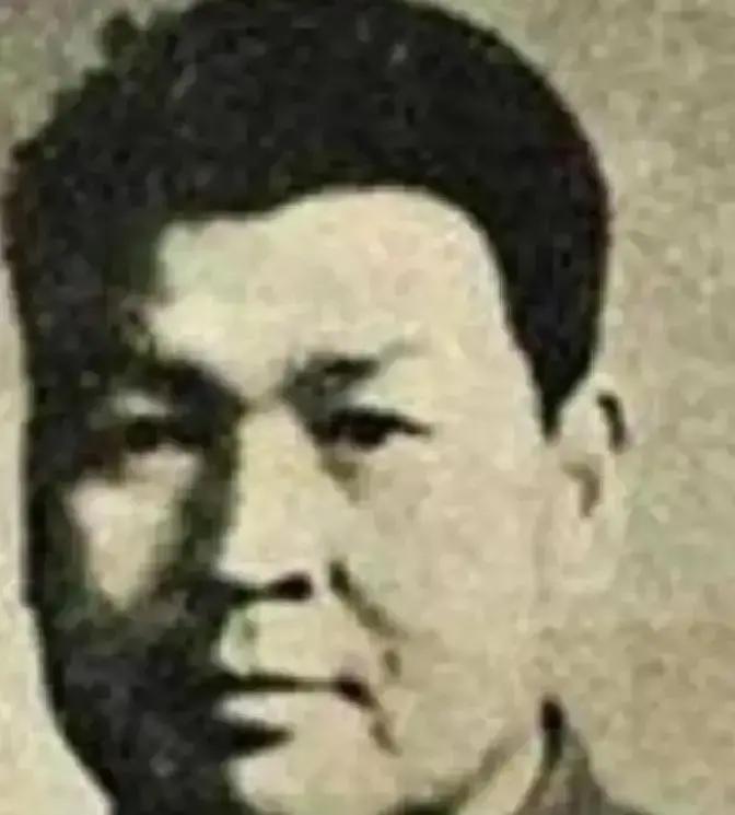 1972年，63军副军长余洪信，因奸污妇女，被连降三级，他气不过，竟在深夜持枪对