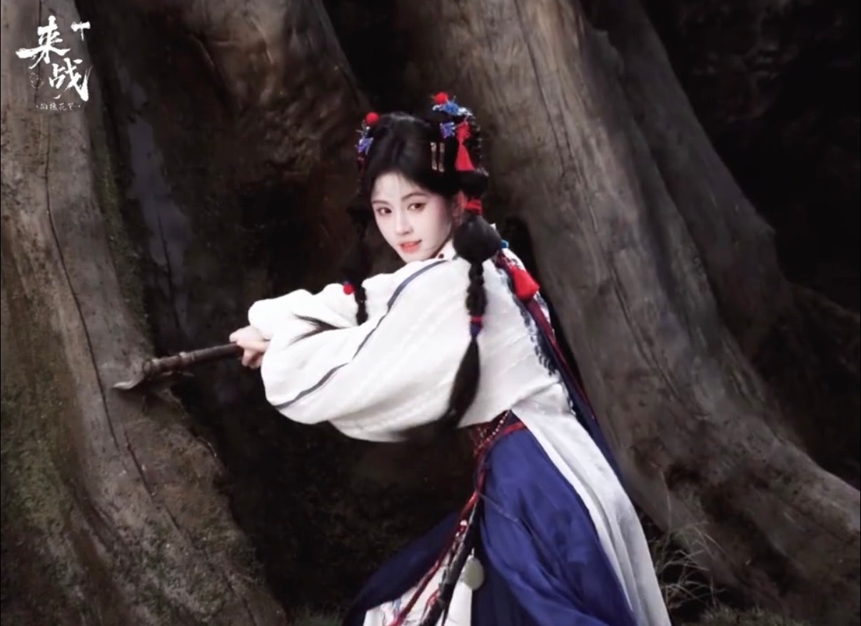 来战祝阿黛鞠婧祎生日快乐谁不喜欢又美又飒的阿黛！《来战》片场花絮里的鞠婧祎太圈
