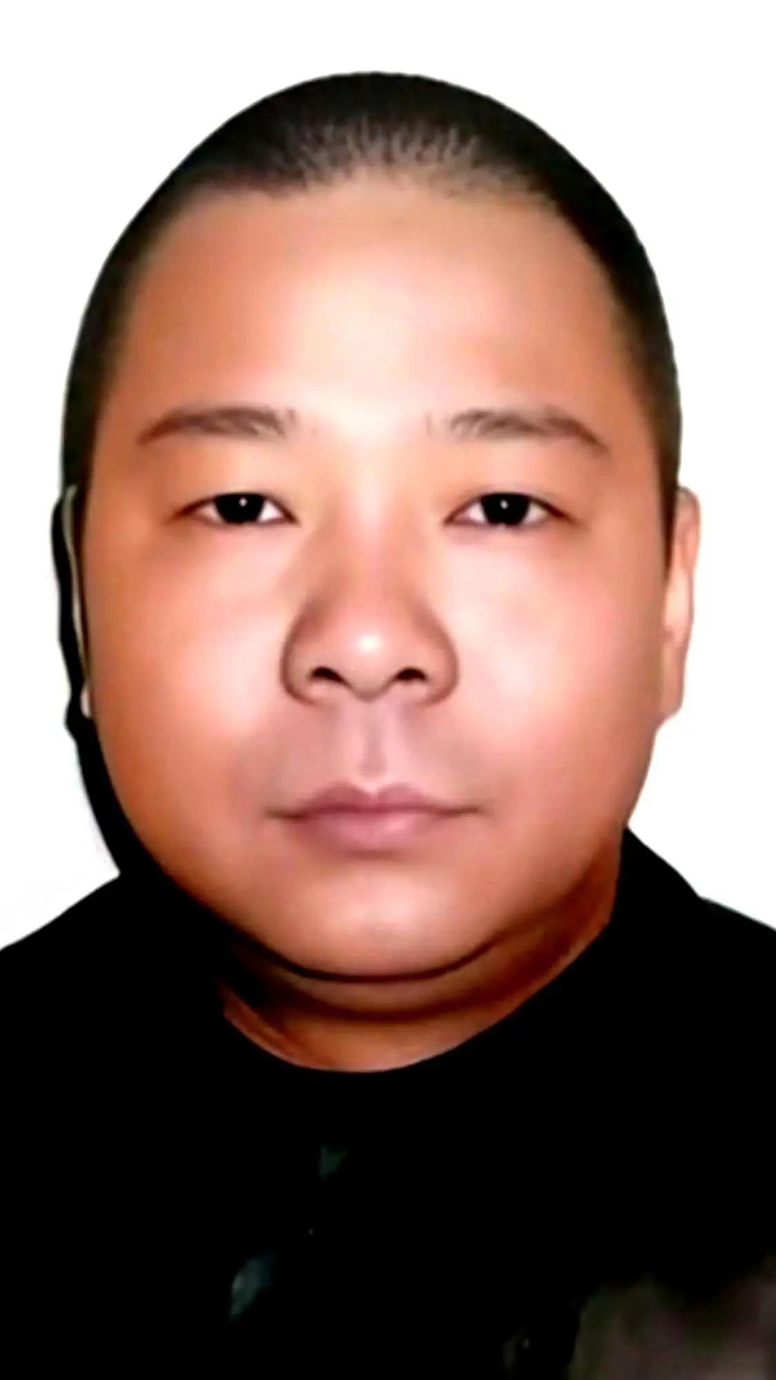 27吨的唐代彩绘石椁，被陕西渭陵地下埋了一千多年，却在2000年前后被一个名叫杨