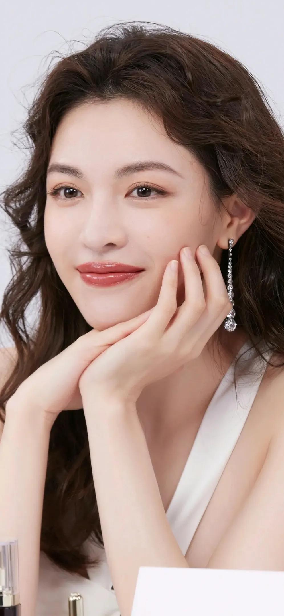 第20微钟楚曦：春晚最会扭三人组之烈焰红唇为爱发电！小雅上线，必属精品！钟