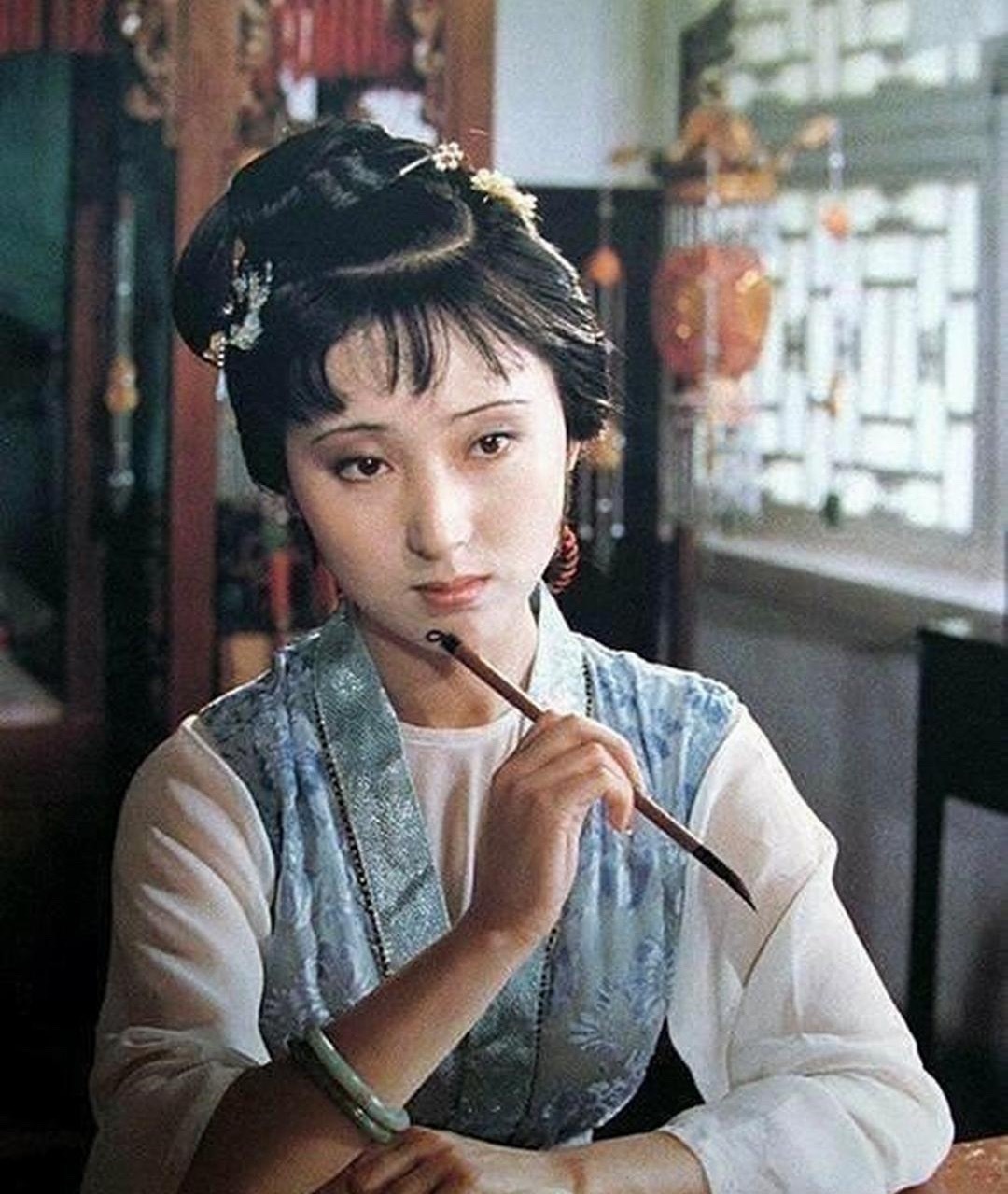 陈晓旭手稿，现在没几个女孩能写出这样的字了！