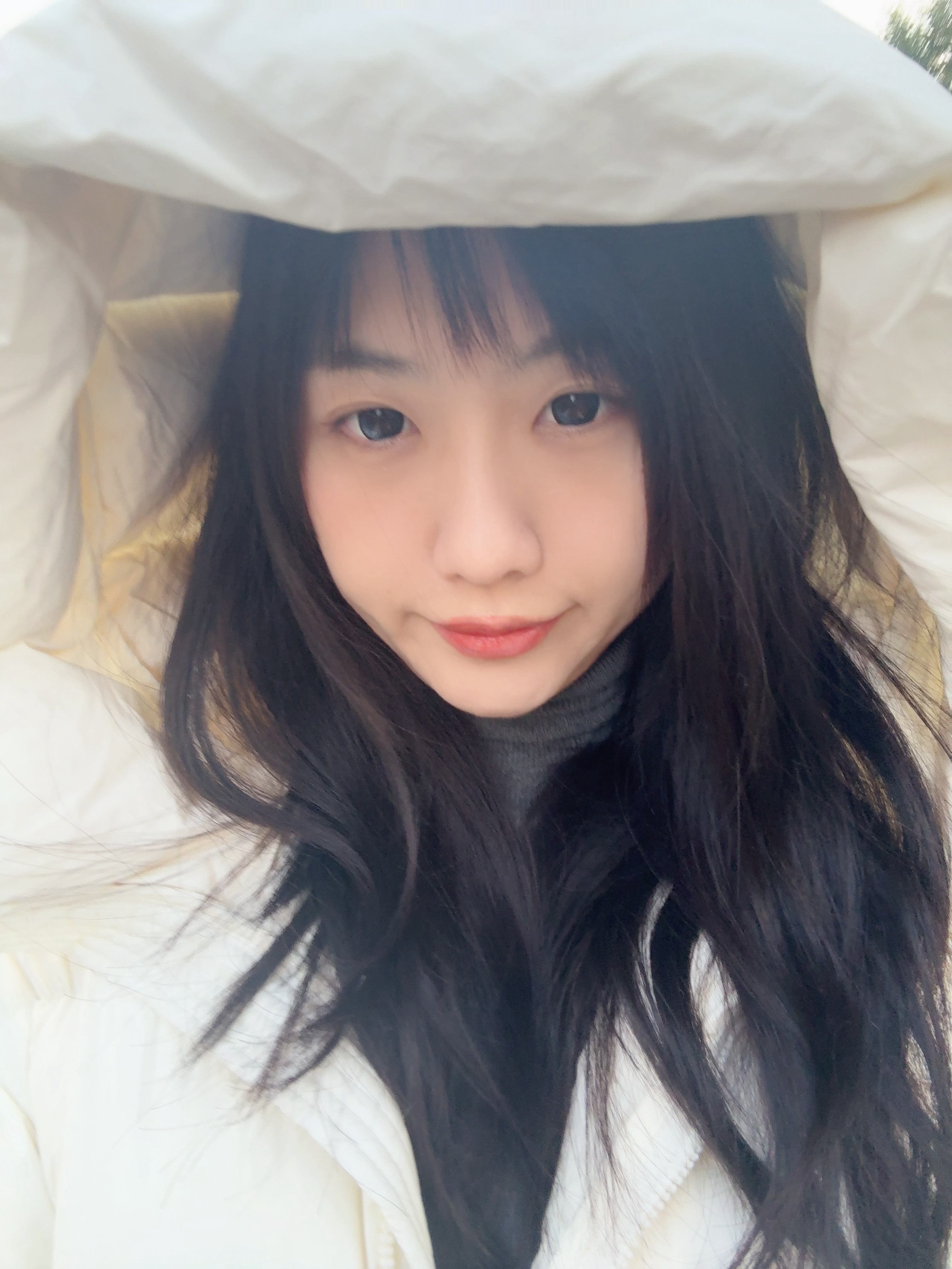 看似微笑实则是没招了