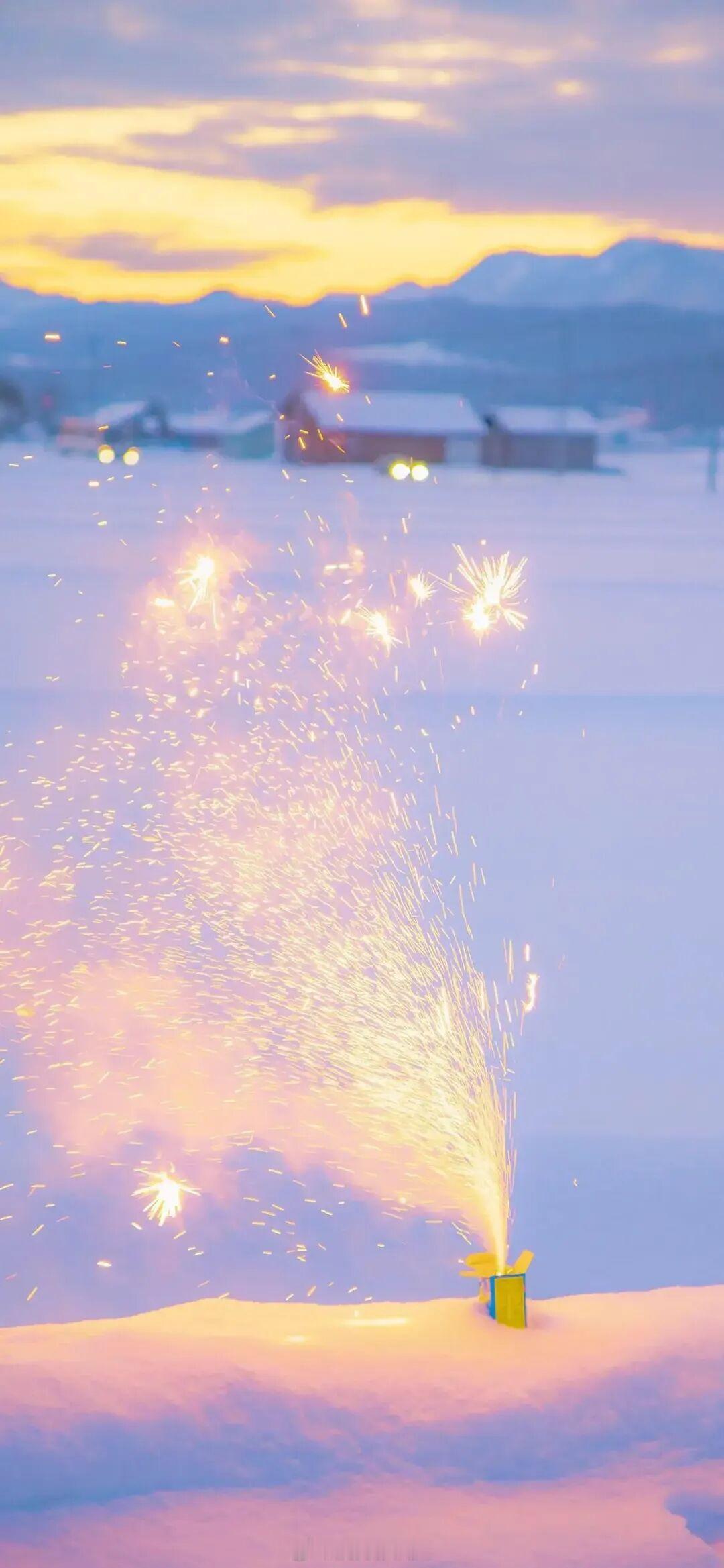 暗恋就是在答一道漫长的主观题，永远在揣摩题意，却没有标准答案。——明开夜合《或许