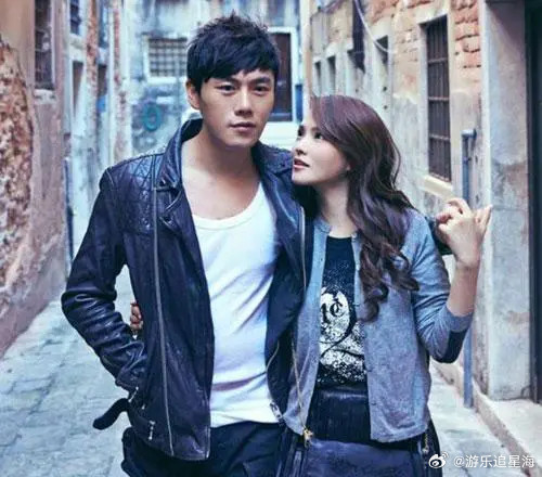 伊能静被秦昊治好了作秦昊让伊能静有病看病两个人的相处，是棱角与温柔的互相校准。