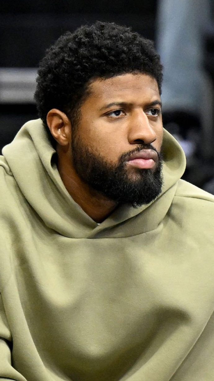 #保罗乔治禁赛25场#Shams：“76人球员保罗乔治，因违反联盟禁药政策将被