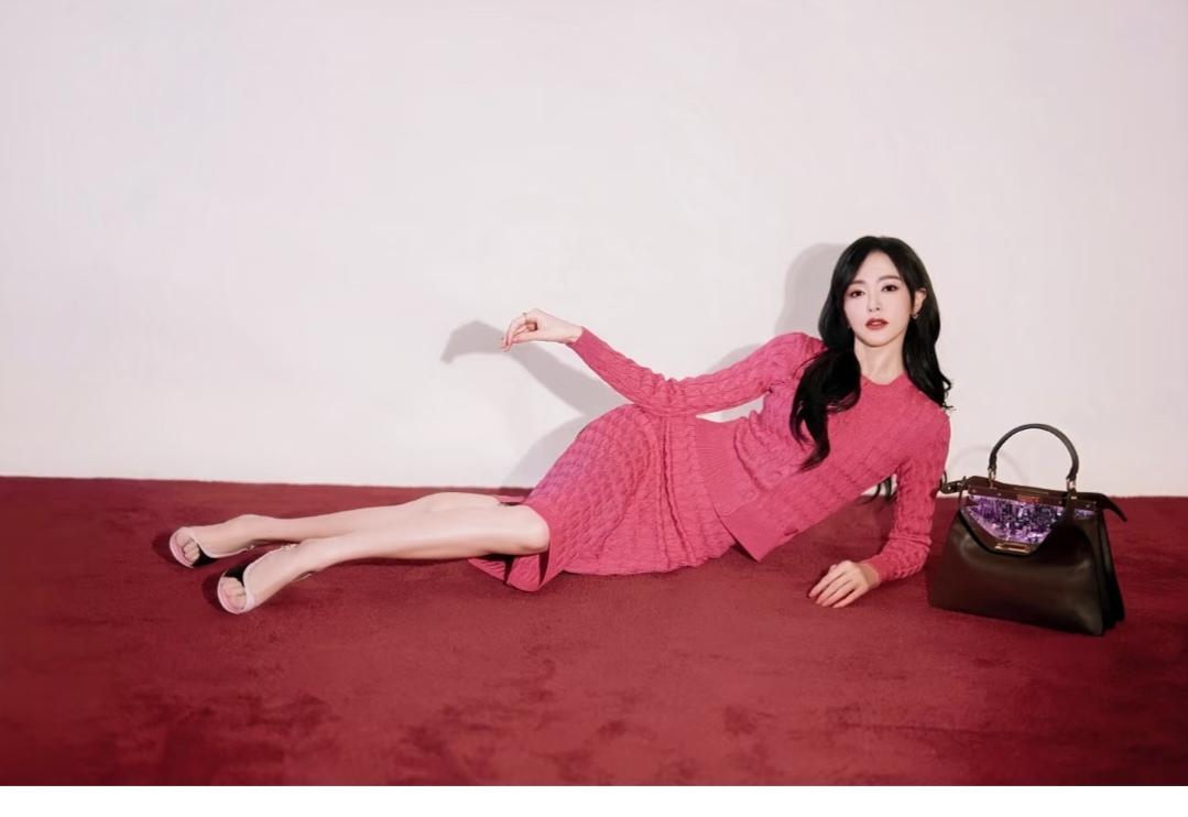 唐嫣，从头到脚美的无可挑剔。