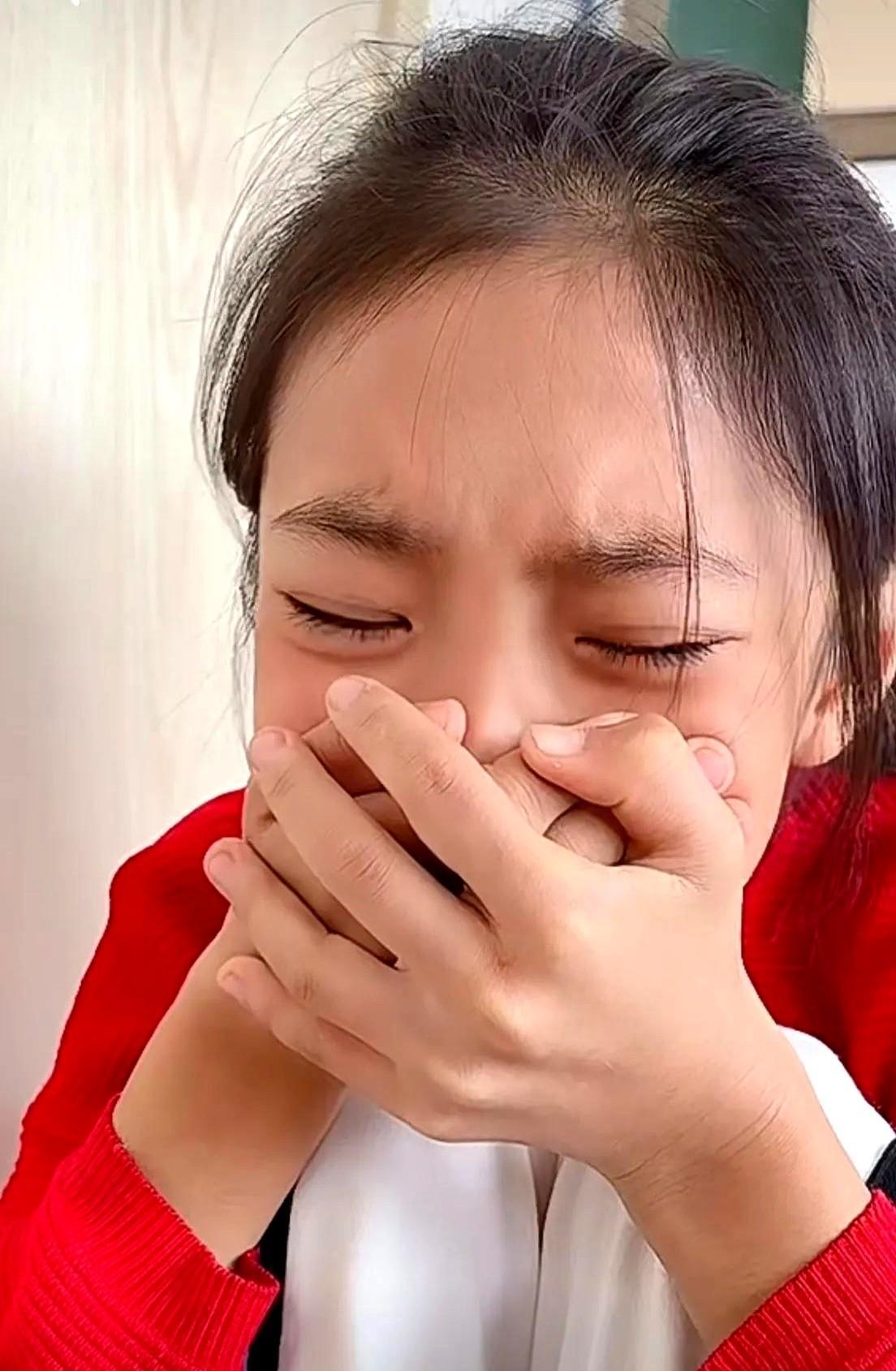 女儿课堂顶嘴被老师体罚，我投诉后老师被降职，他接下来做的事让我肠子都悔青了！我