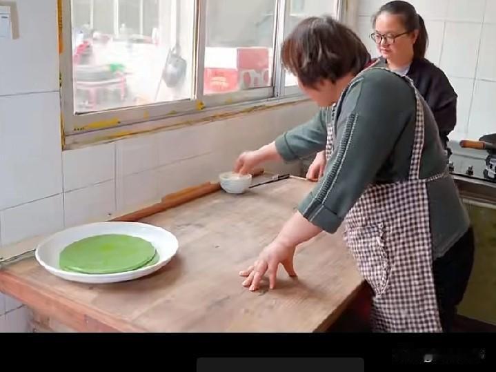视频里，儿媳妇的肺腑之言，颠覆了所有婆婆的三观。她说，婆婆们这辈子最该感谢的人