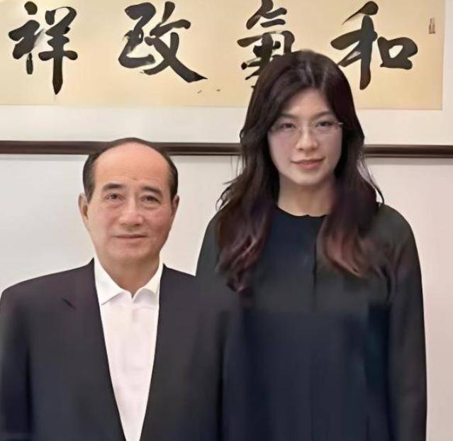 郑丽文大气！敲定南台湾参选名单，邀请王金平当顾问！郑丽文这事办得特别