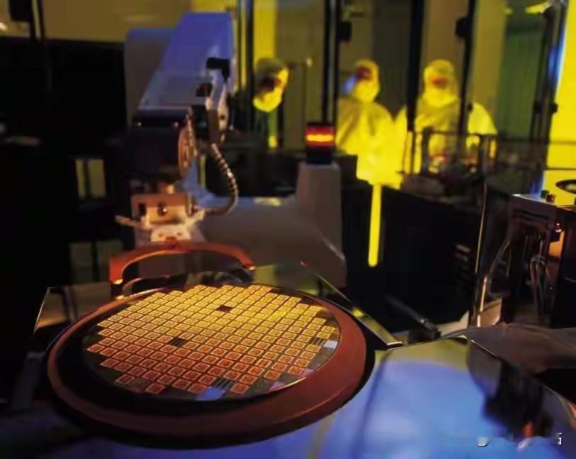 比稀土稀缺百倍！中国手握半导体超级王牌，领跑第四代材料革命稀土已是战略资源