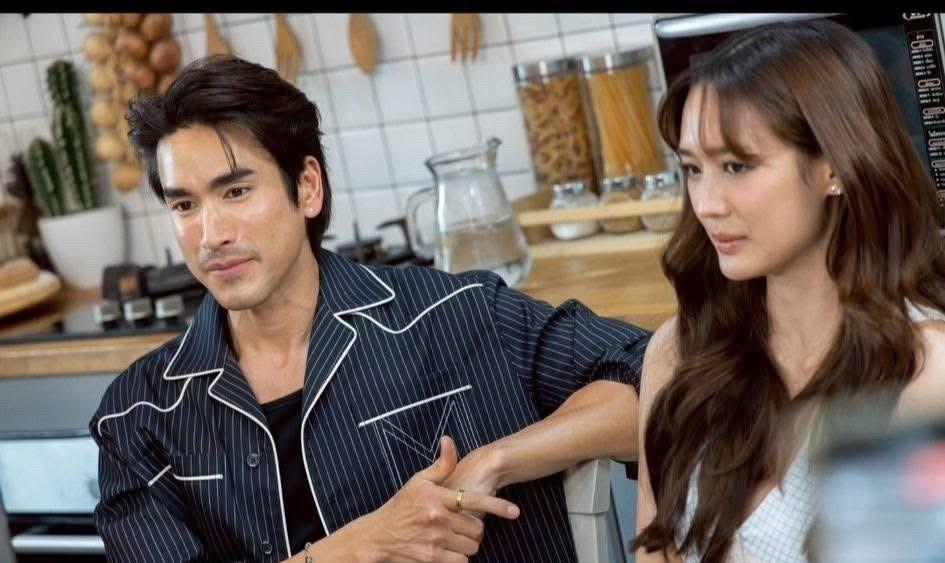 #泰国娱乐#Nadech、Pie与team一起宣传新剧《锁爱于心》。。