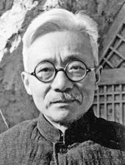 1949年，开国大典林伯渠宣布：“请毛主席升旗！“林伯渠并未意识到这句话犯了个错