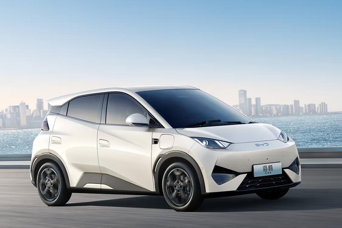 比亚迪海鸥10月销量24706辆，比亚迪海鸥11月销量21807辆，比亚