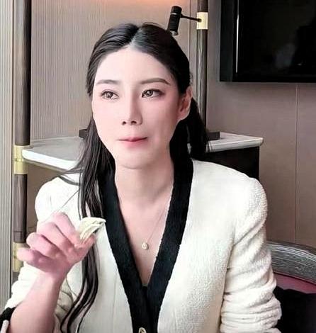 马筱梅直播怼人，说来说去，还是女人那点事，地位不地位的。马筱梅也没惯着，直接就