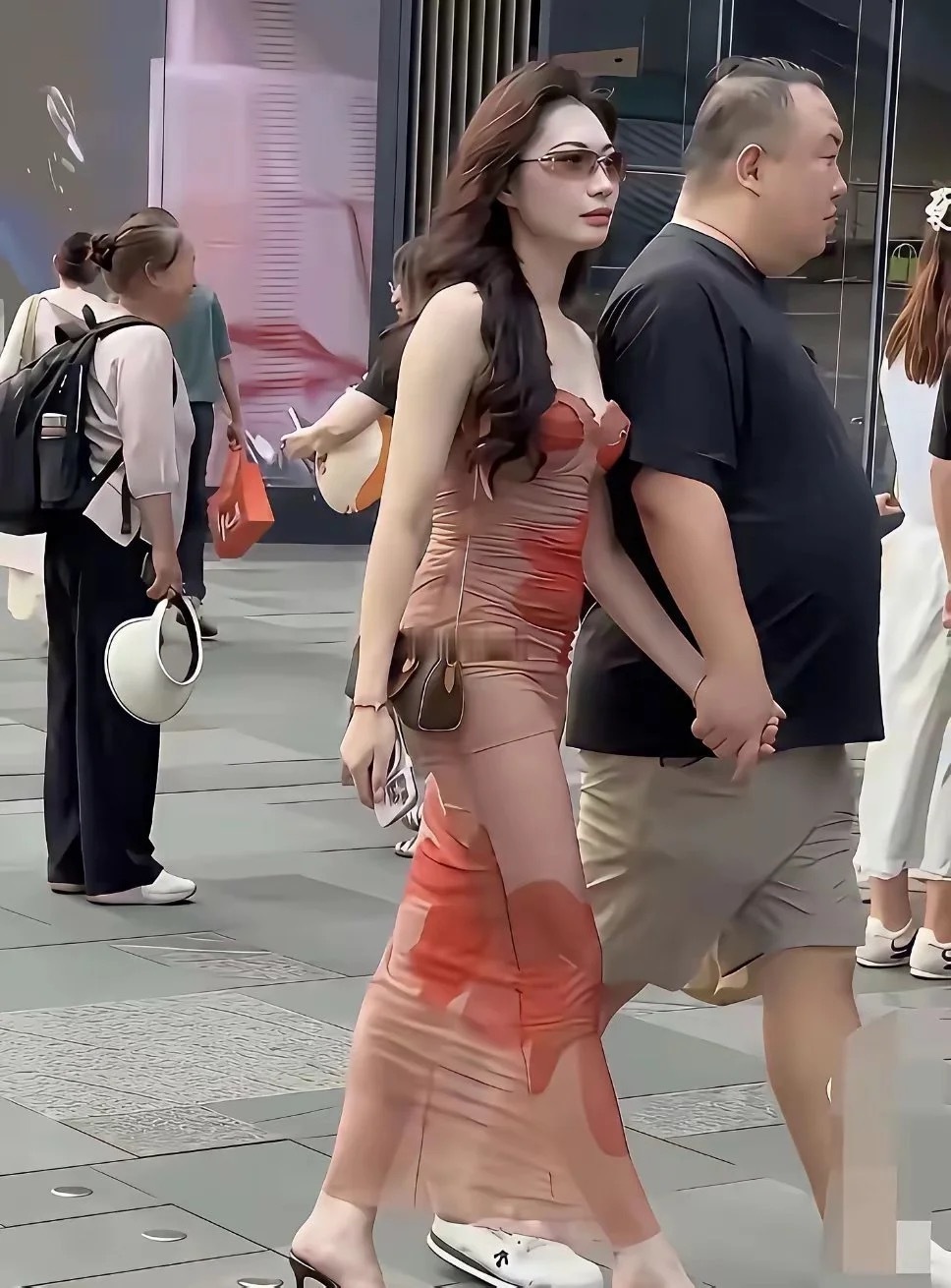为什么胖的男生女朋友都挺漂亮