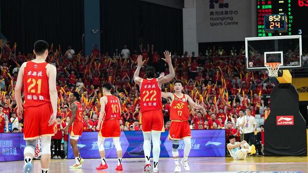 联盟第一19分大胜!全队6人上双打爆辽宁,赵继伟4中1超级拉胯