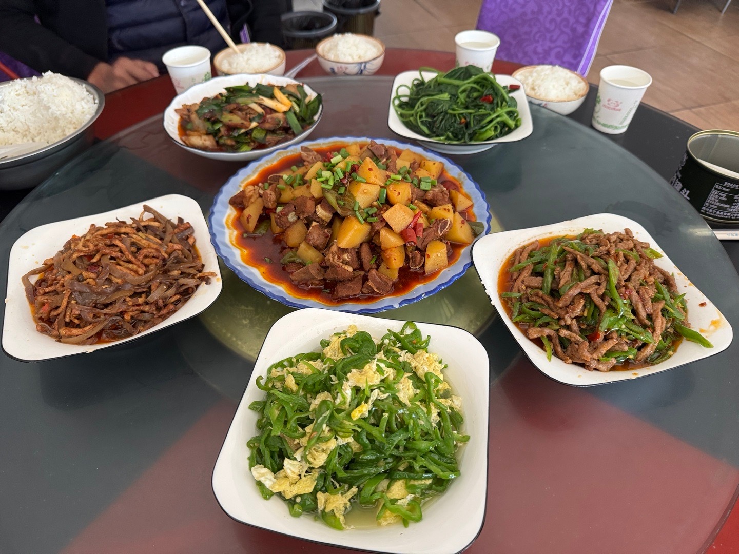 吃饭～​​​