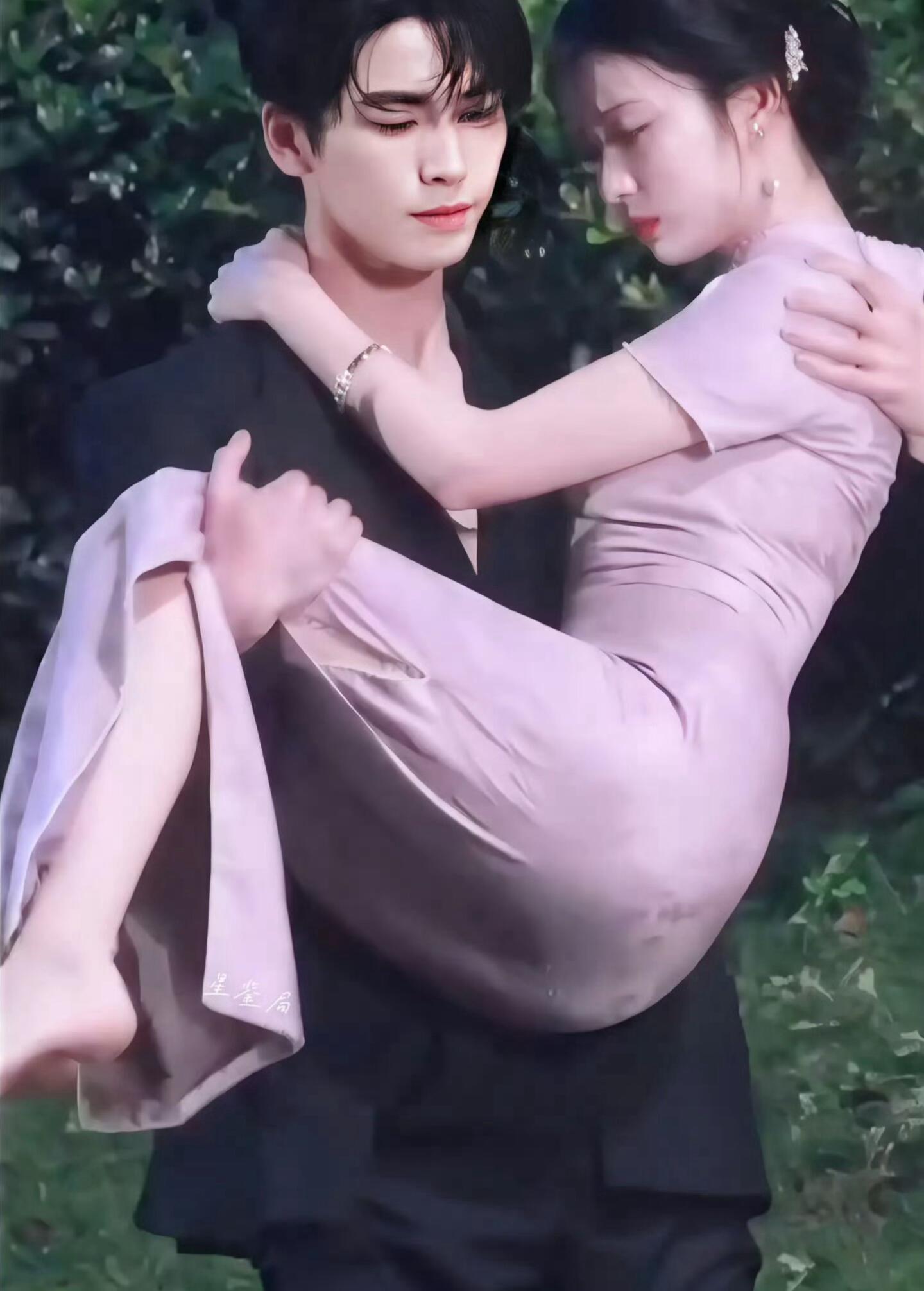 至今都忘不了王楚然湿身旗袍这个场景