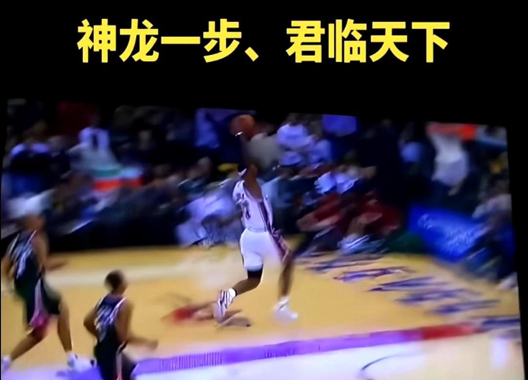 41岁勒布朗刚在第四节从罚球线起跳扣篮！乔丹卡特看了都得攥紧拳头！你敢信？