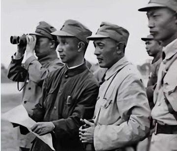 1958年陶勇奉命“揭发”粟裕，站在近千人的批斗会前台，刚一开口，全场哄堂大笑，