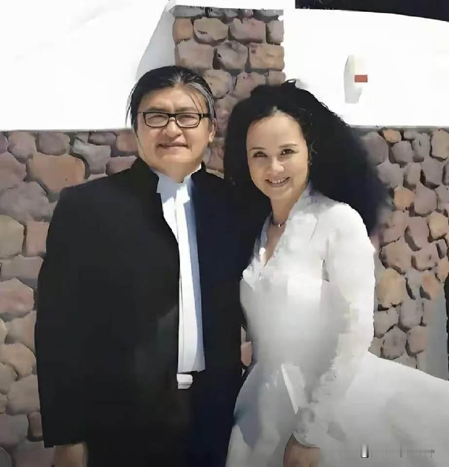 德艺双馨！岳父直言刘欢是千里挑一好女婿，成名后依旧朴实孝顺真正的德艺双馨，