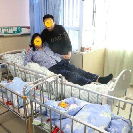 安徽的张女士，1米8的个子，孕前就有200斤，怀孕后一路涨到264斤，加上38岁