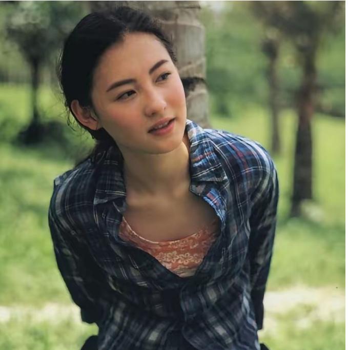破案了，原来张柏芝当初生第3个儿子，并不是因为太喜欢孩子了，也不是因为很爱小儿子