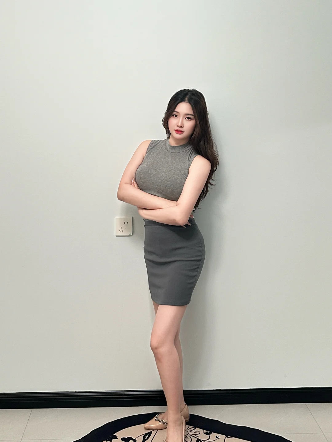 包臀裙 职业女强人 开叉裙 职业装穿搭 挑战职场穿搭 每个人都是模特 ...