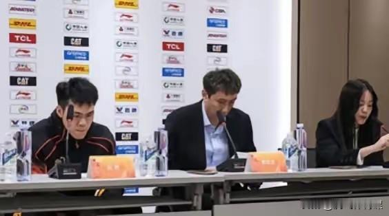 庞峥麟情商太高了！CBA常规赛第21轮，江苏主场88:68大胜新疆，赛后新闻