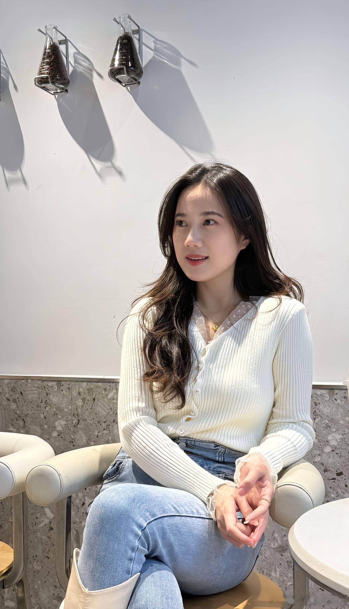 轻熟女神范儿牛仔裤也很美颜控正义日记的红包美女