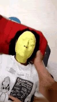 5万块钱砸进去办了张年卡，成了店里尊贵的金卡会员。本以为买到的是顶级享受，结果人