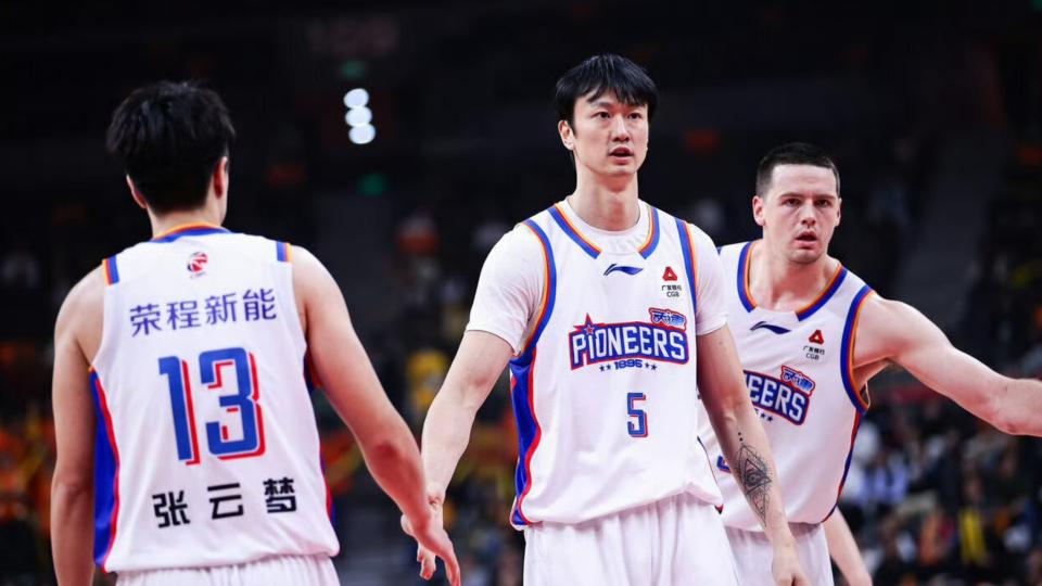 辽宁三分狂潮！赵继伟12+9 莫兰德14+22+9 鄢手骐18分创赛季新高