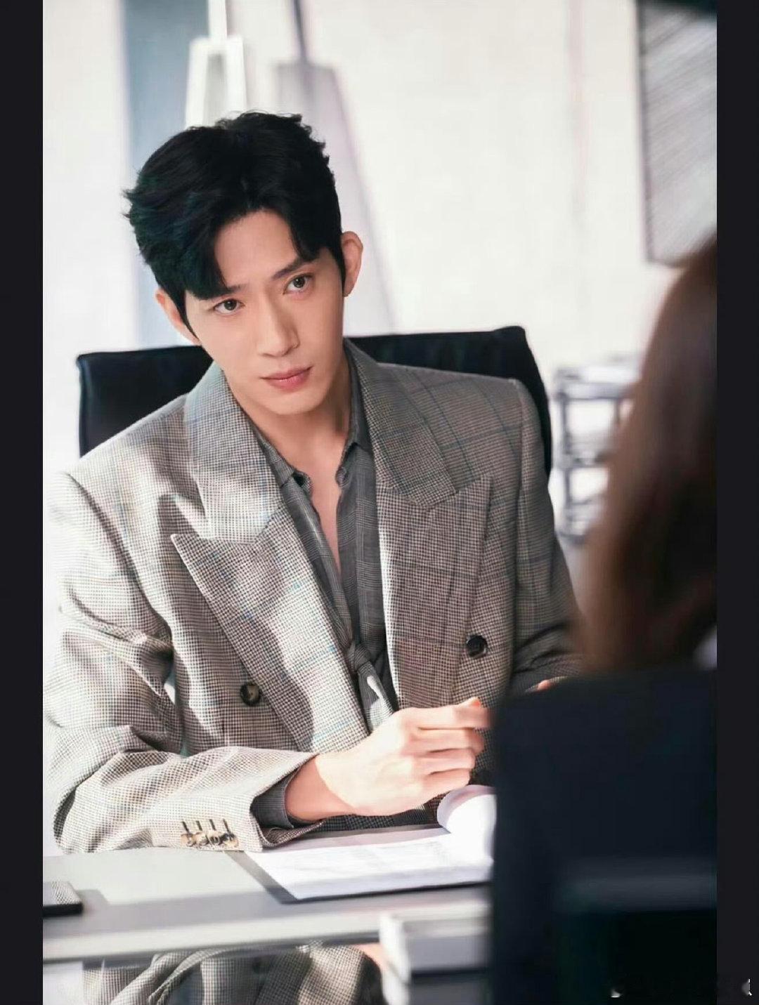 #网友开箱井柏然送的luke私服#谁酸了我不说，礼盒加手写卡，还是剧里Luke穿过的私服寄件用luk
