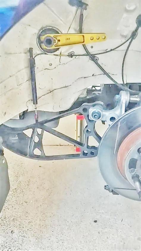 civictcr的车。controlblade后悬挂这blade，是越来越镂