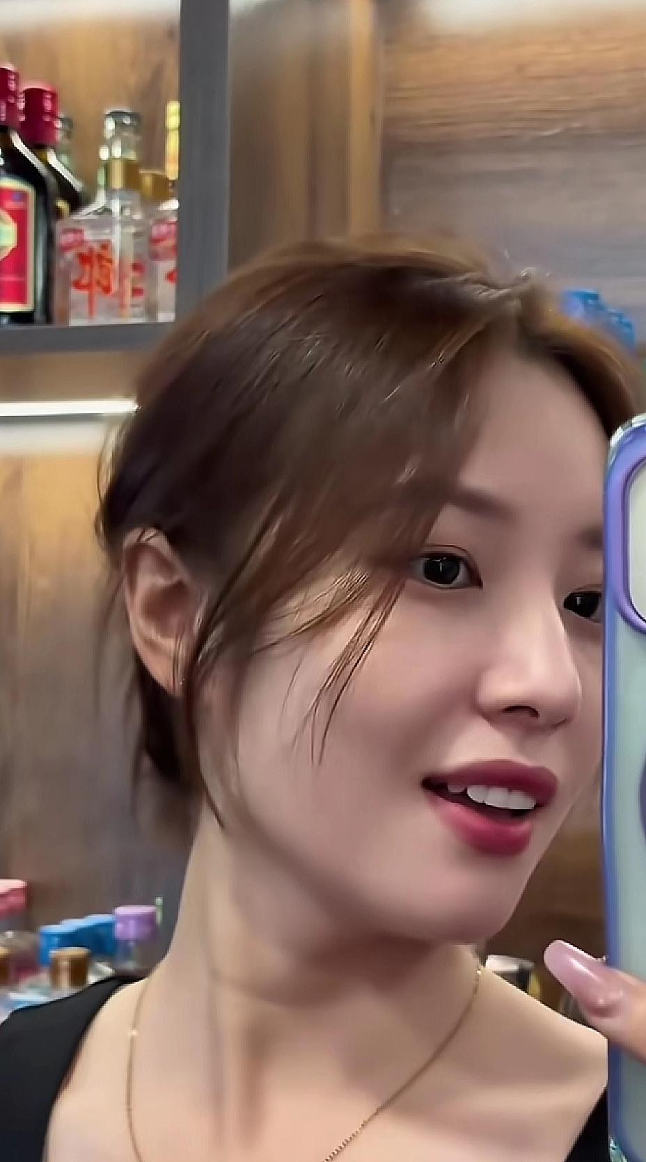 娇好的面容，百看不厌。