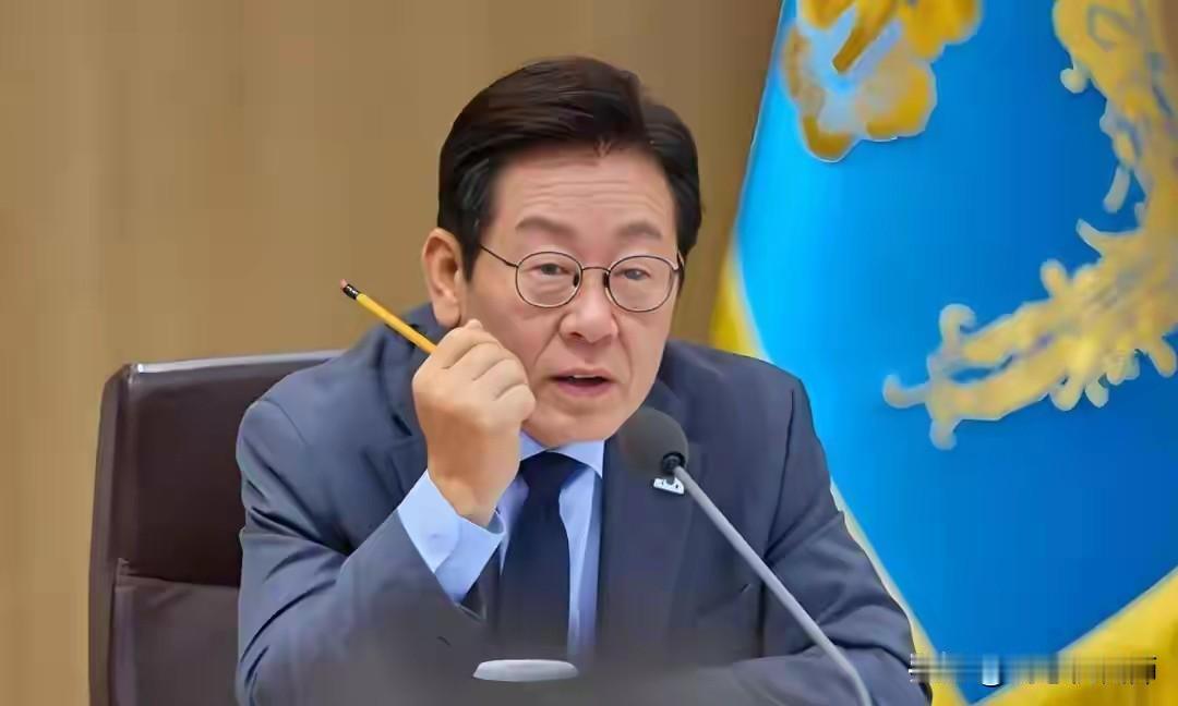 劝告失效，韩国我行我素，李在明向世界宣告，加快引进核潜艇入韩。这话说得够直白