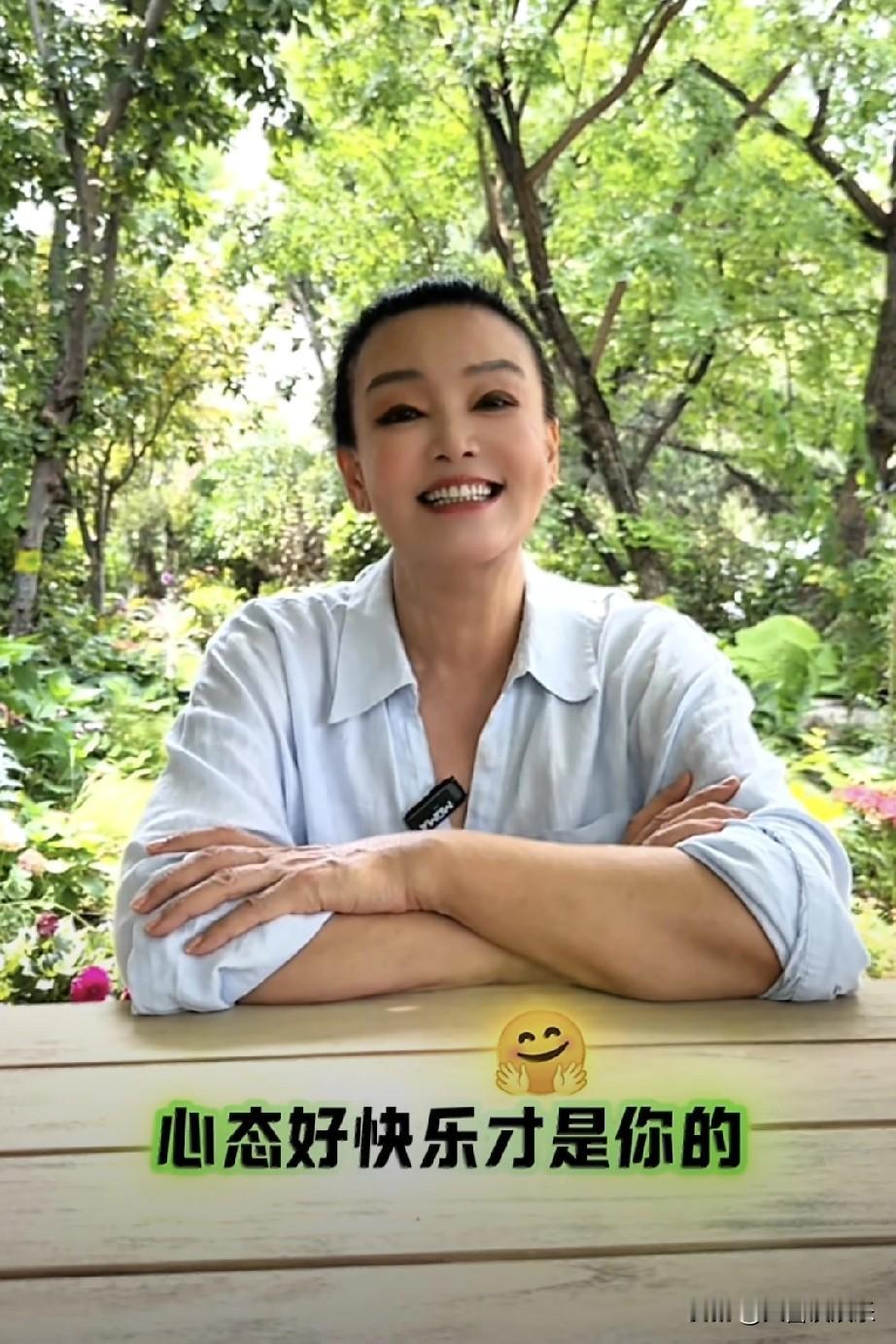 说句难听的，我感觉张兰最近神神叨叨的。一天在网上发好几条，都是人生大道理，依
