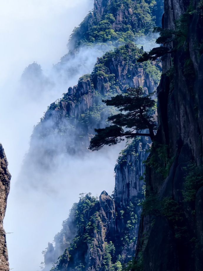 黄山云海，人间仙境。