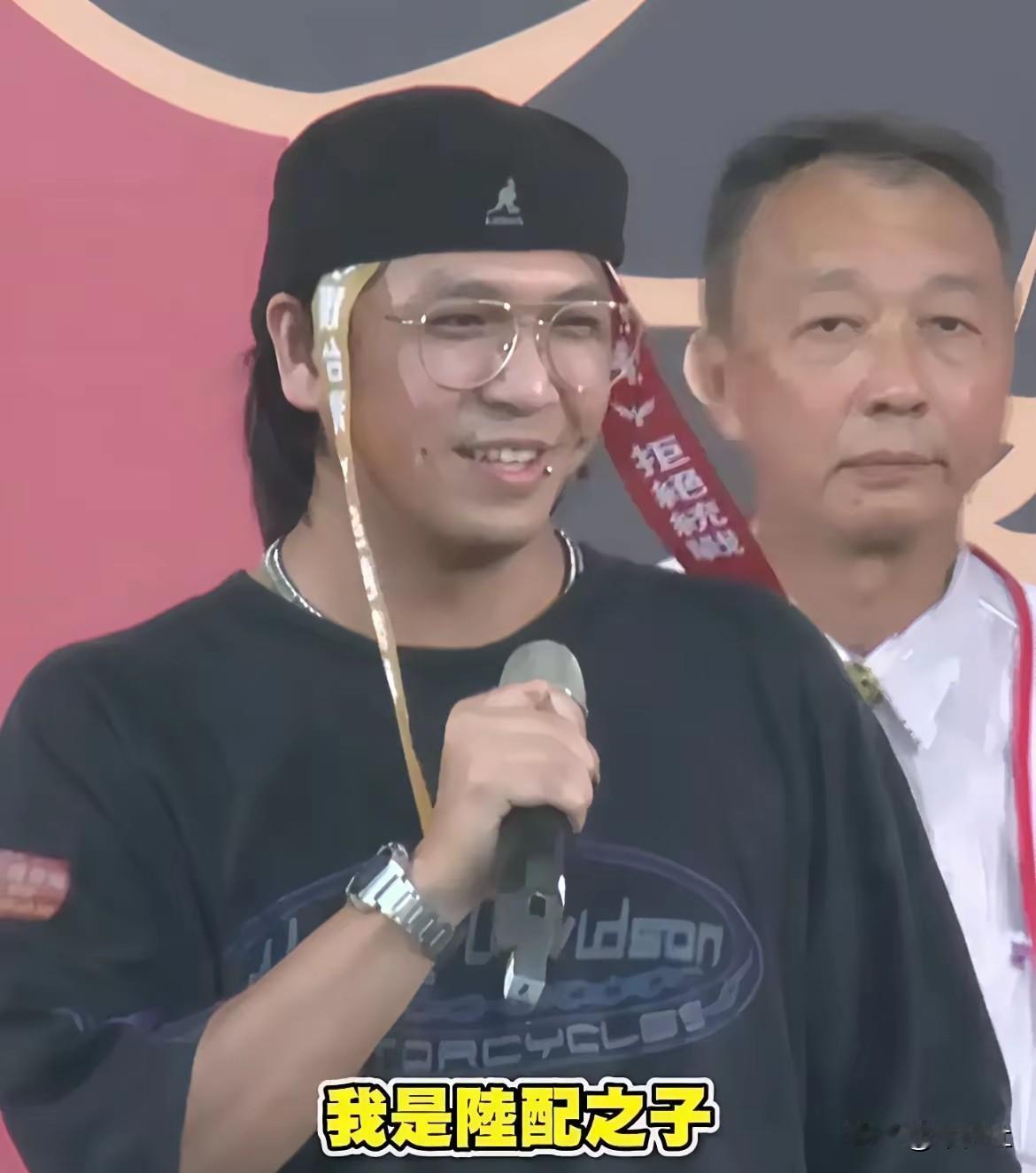 灭绝人性的事50年后在中国的另一块地方兴起子斗父学生打老师……