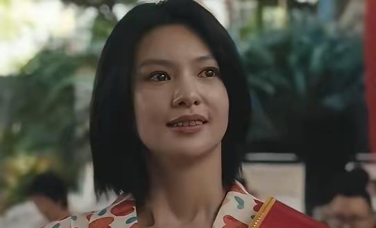 《交锋》里林看山对两个女学生的安排，看得我头皮发麻。钱文英爱慕虚荣，想靠男人跨