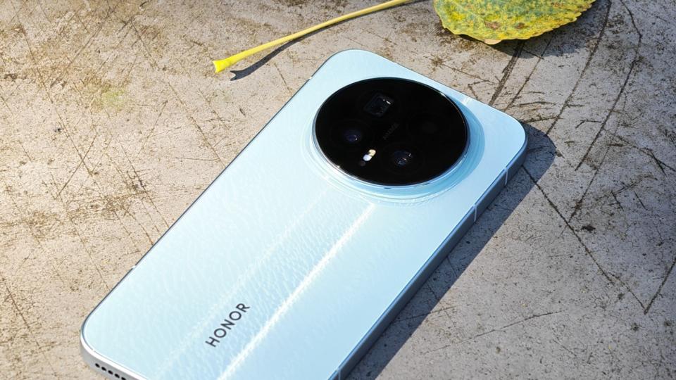 荣耀Magic9系列双屏旗舰确认：小直屏+超大直屏搭载骁龙平台！