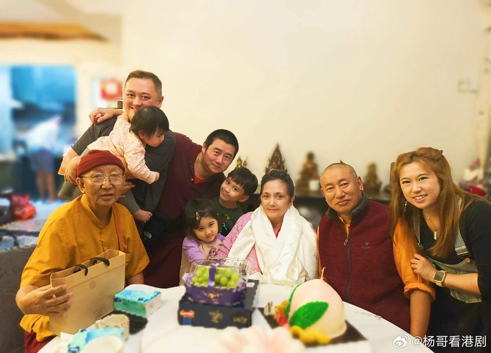 資深藝人施明離世終年74歲與鼎爺育孖仔惜近年家庭關係轉淡.資深藝人施明於20