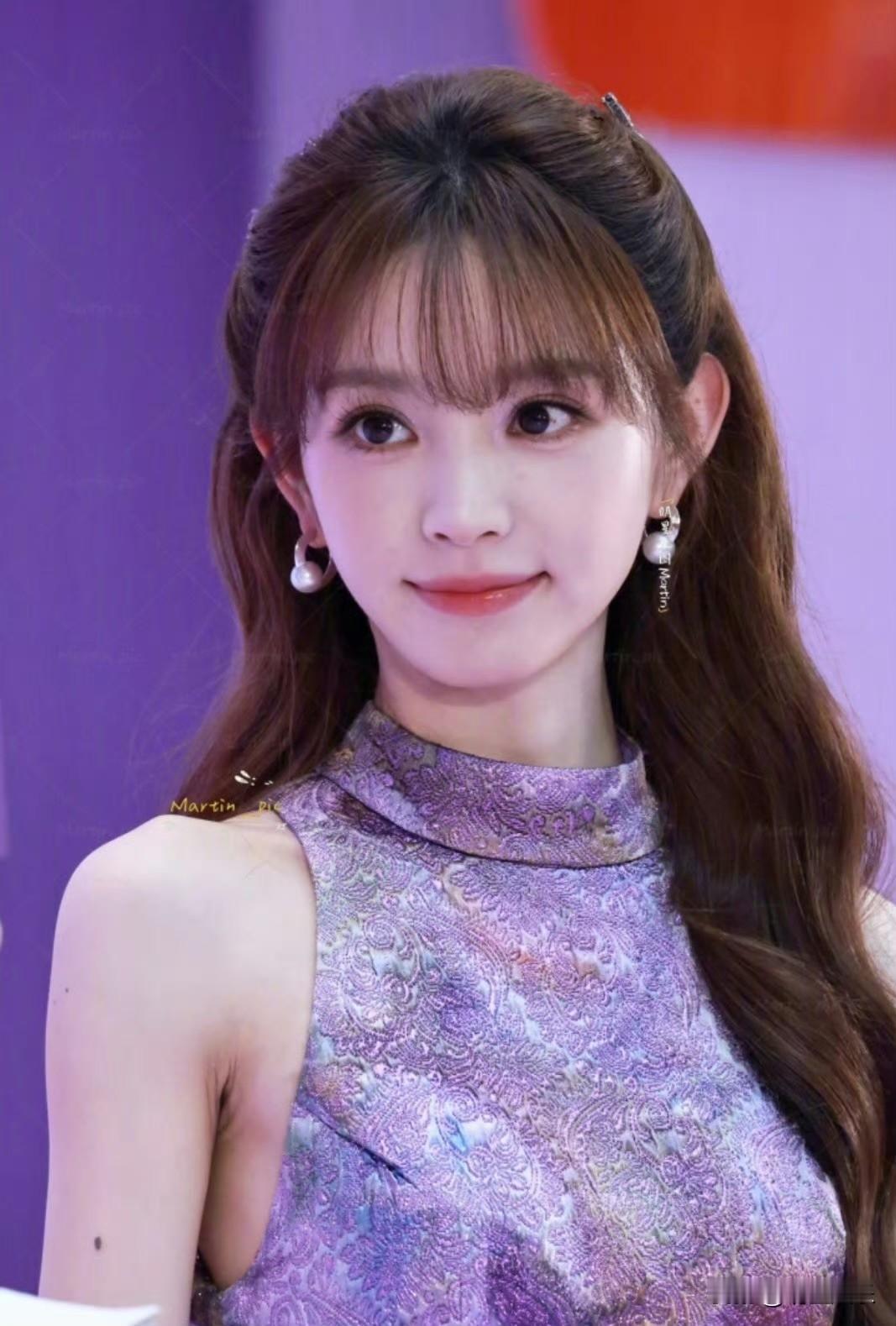 田曦薇不算顶美？95里除了王楚然还有谁可以跟她脸放一块比？